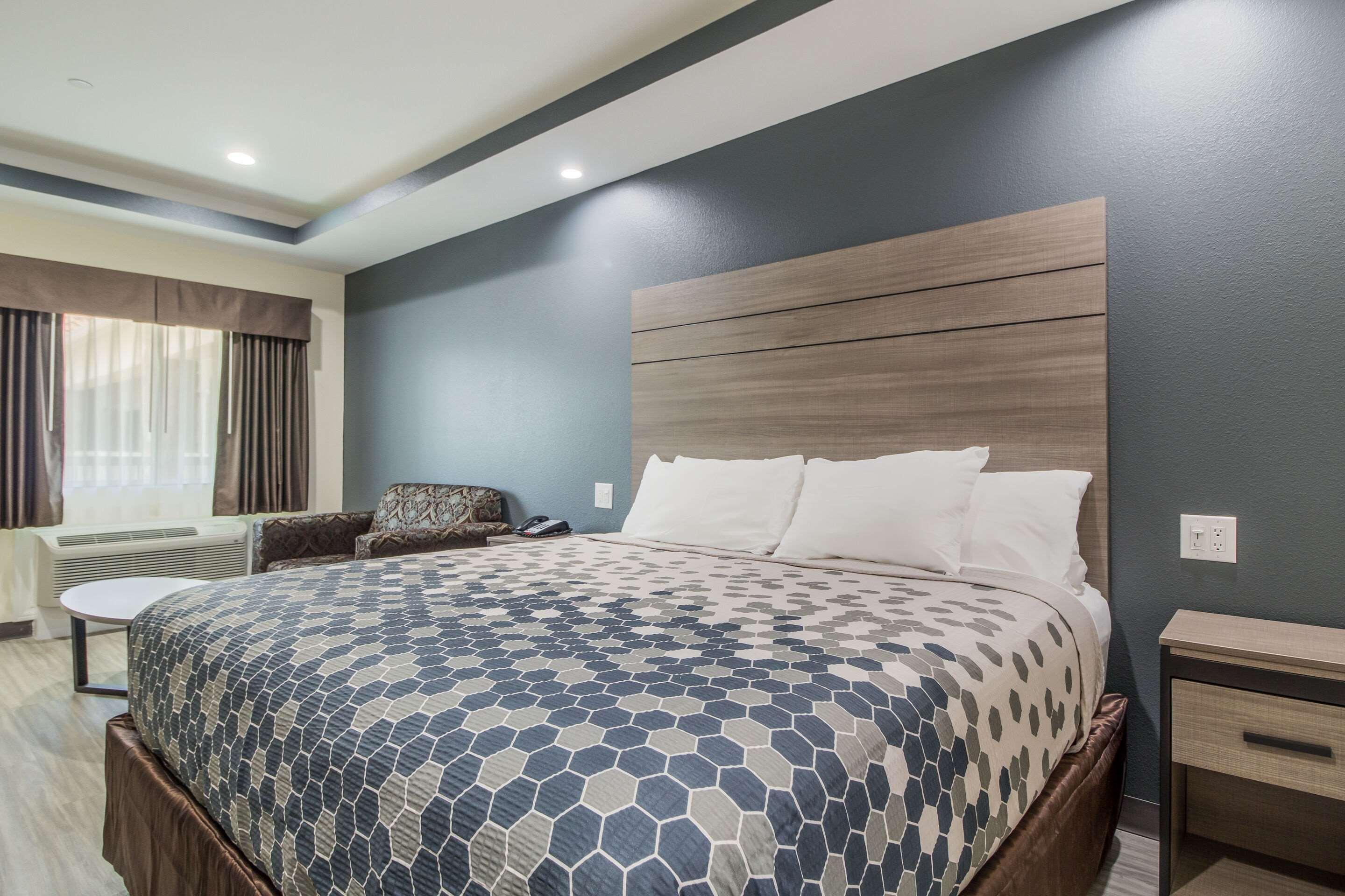 Regency Inn & Suites Humble Fm1960 - Iah Airport Bagian luar foto