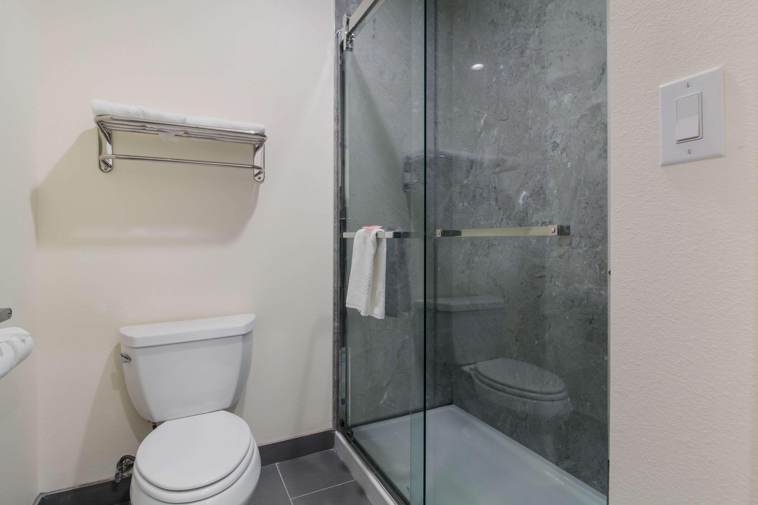 Regency Inn & Suites Humble Fm1960 - Iah Airport Bagian luar foto