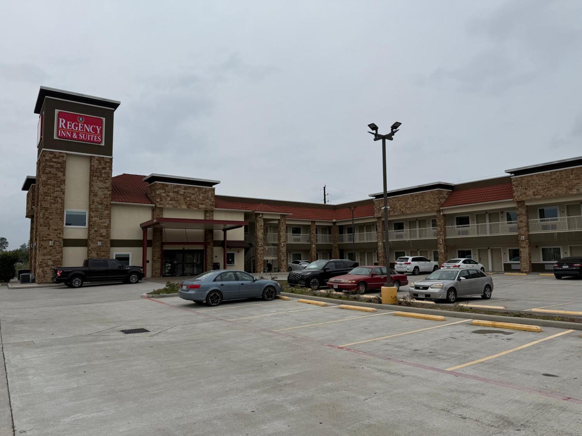 Regency Inn & Suites Humble Fm1960 - Iah Airport Bagian luar foto